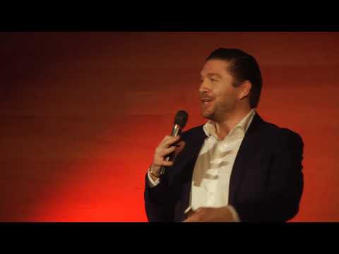 Video preview for Philippe Hoerle-Guggenheim's TEDx talk